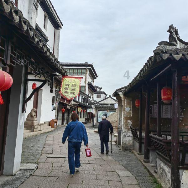 广东湛江外贸进出口连续三年保持两位数增长