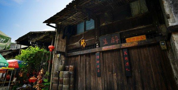 我骨股头摔断后,由于疫情原因被隔离7天后才置换手术,是不是延误了治疗,现在术后二周了刀口内部还是酸?-有问必答平台,随时为您解答问题